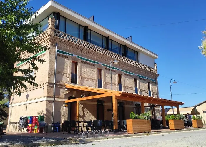 Hotel cerca del colegio: Albergue La Estación